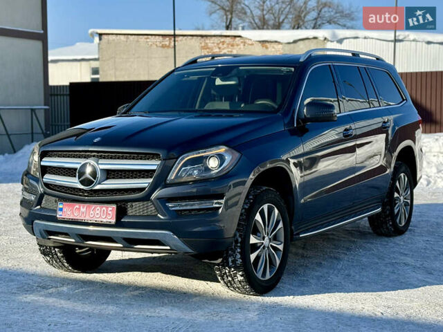 Серый Мерседес ГЛ-класс, объемом двигателя 3 л и пробегом 180 тыс. км за 24500 $, фото 1 на Automoto.ua