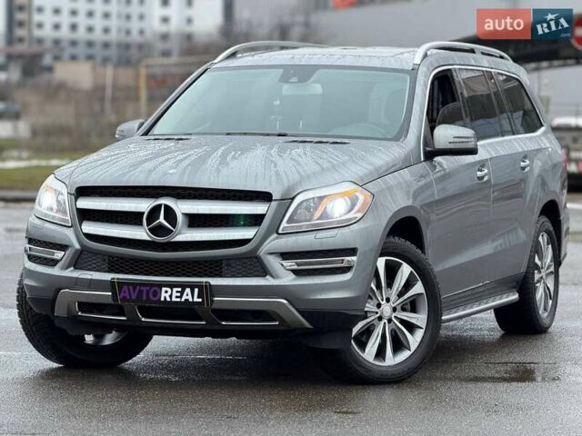 Сірий Мерседес ГЛ-Клас, об'ємом двигуна 4.7 л та пробігом 281 тис. км за 18800 $, фото 1 на Automoto.ua