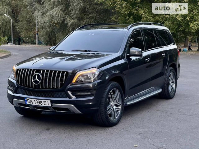 Мерседес ГЛ-класс 2014 в Киеве на Automoto.ua Серый Мерседес ГЛ-класс, объемом двигателя 4.66 л и пробегом 147 тыс. км за 22999 $, фото 1 на Automoto.ua