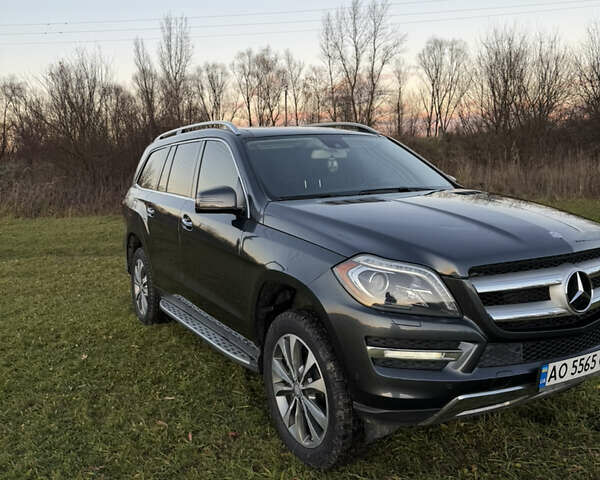 Сірий Мерседес ГЛ-Клас, об'ємом двигуна 2.99 л та пробігом 260 тис. км за 25000 $, фото 1 на Automoto.ua