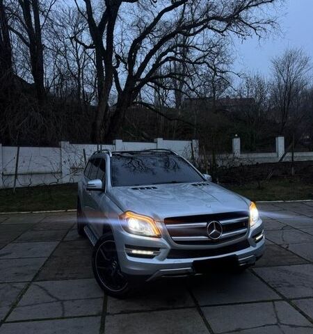 Сірий Мерседес ГЛ-Клас, об'ємом двигуна 3 л та пробігом 251 тис. км за 20000 $, фото 1 на Automoto.ua