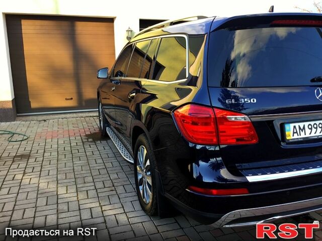 Синий Мерседес ГЛ-класс, объемом двигателя 3 л и пробегом 30000 тыс. км за 21500 $, фото 1 на Automoto.ua