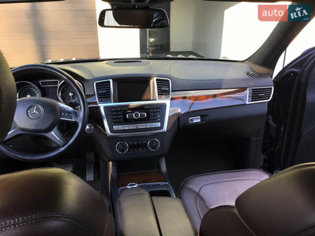 Синій Мерседес ГЛ-Клас, об'ємом двигуна 2.99 л та пробігом 300 тис. км за 23000 $, фото 1 на Automoto.ua