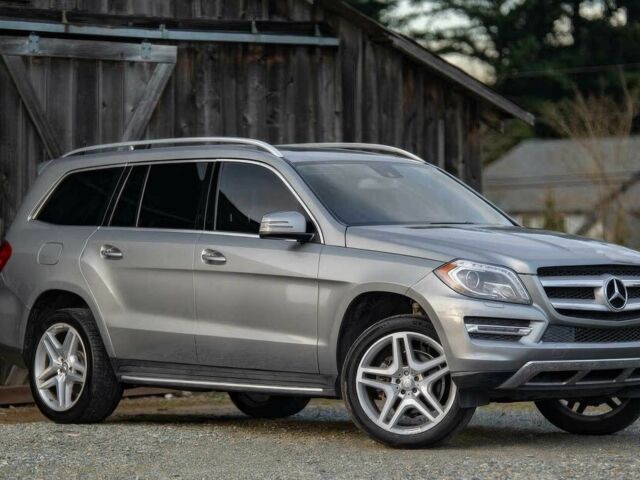 Синий Мерседес ГЛ-класс, объемом двигателя 3 л и пробегом 76 тыс. км за 3000 $, фото 1 на Automoto.ua