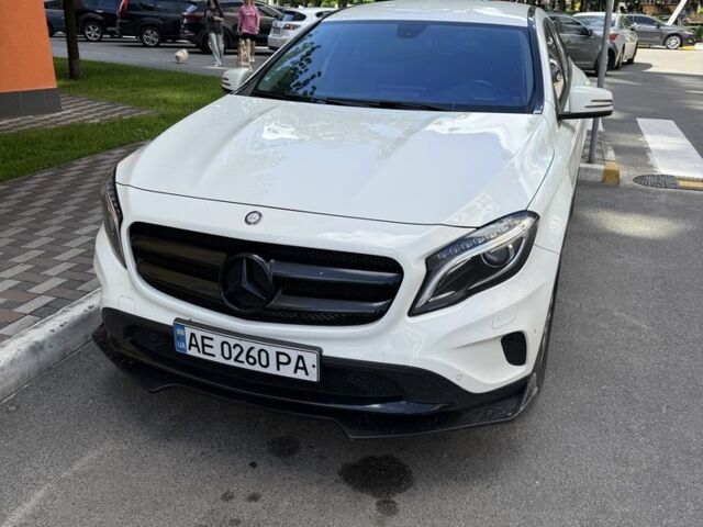 Білий Мерседес ГЛА-Клас, об'ємом двигуна 2 л та пробігом 115 тис. км за 16506 $, фото 1 на Automoto.ua
