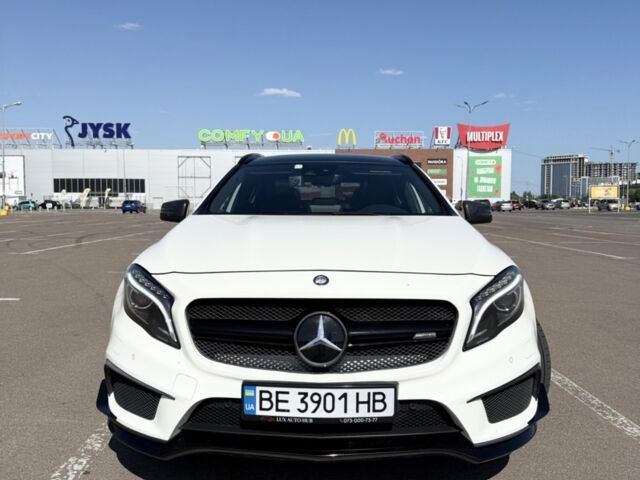 Белый Мерседес ГЛА-Класс, объемом двигателя 1.99 л и пробегом 139 тыс. км за 26999 $, фото 1 на Automoto.ua