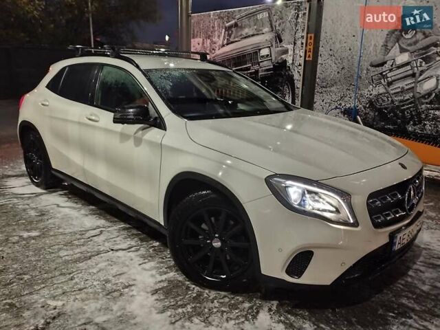 Білий Мерседес ГЛА-Клас, об'ємом двигуна 2.14 л та пробігом 160 тис. км за 23000 $, фото 1 на Automoto.ua
