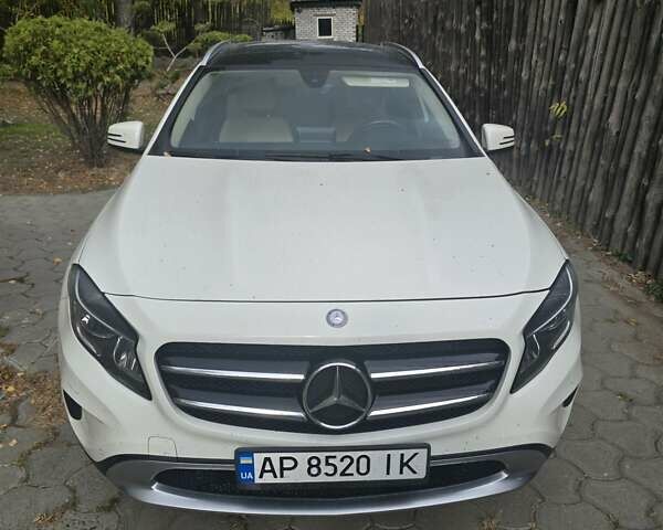 Белый Мерседес ГЛА-Класс, объемом двигателя 1.99 л и пробегом 80 тыс. км за 23000 $, фото 1 на Automoto.ua