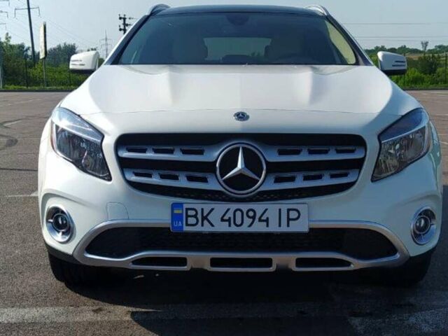 Білий Мерседес ГЛА-Клас, об'ємом двигуна 1.99 л та пробігом 70 тис. км за 21300 $, фото 1 на Automoto.ua