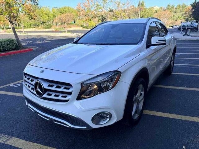 Білий Мерседес ГЛА-Клас, об'ємом двигуна 2 л та пробігом 34 тис. км за 5400 $, фото 1 на Automoto.ua