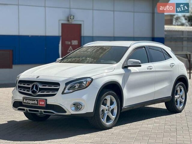 Білий Мерседес ГЛА-Клас, об'ємом двигуна 2 л та пробігом 12 тис. км за 27390 $, фото 1 на Automoto.ua