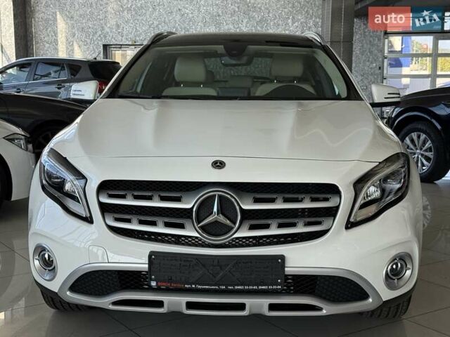Мерседес ГЛА-Класс 2019 в Одессе на Automoto.ua Белый Мерседес ГЛА-Класс, объемом двигателя 1.99 л и пробегом 50 тыс. км за 23500 $, фото 1 на Automoto.ua