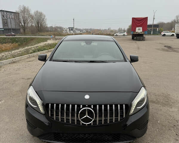 Чорний Мерседес ГЛА-Клас, об'ємом двигуна 1.6 л та пробігом 110 тис. км за 20000 $, фото 1 на Automoto.ua