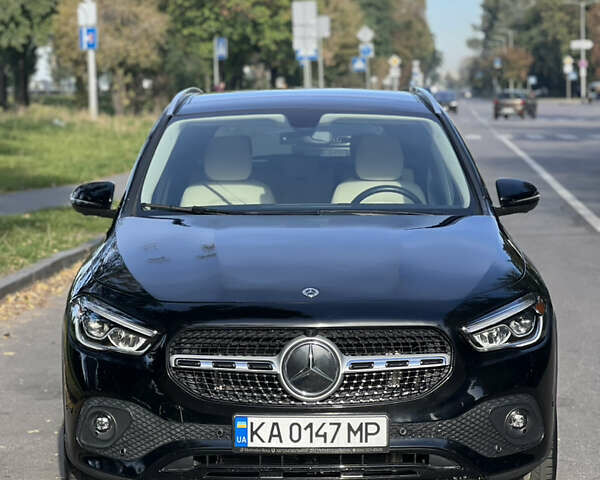 Чорний Мерседес ГЛА-Клас, об'ємом двигуна 1.99 л та пробігом 35 тис. км за 37000 $, фото 1 на Automoto.ua