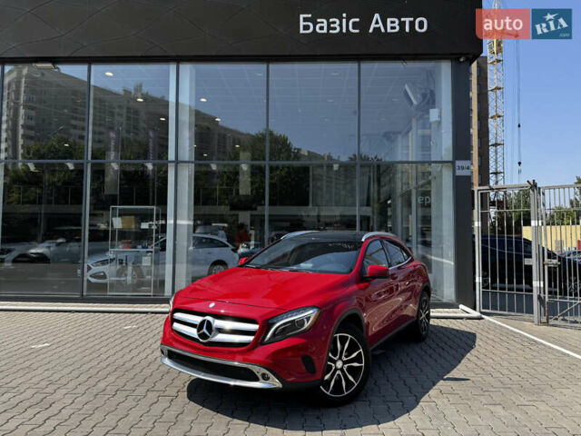 Красный Мерседес ГЛА-Класс, объемом двигателя 2 л и пробегом 75 тыс. км за 18000 $, фото 1 на Automoto.ua