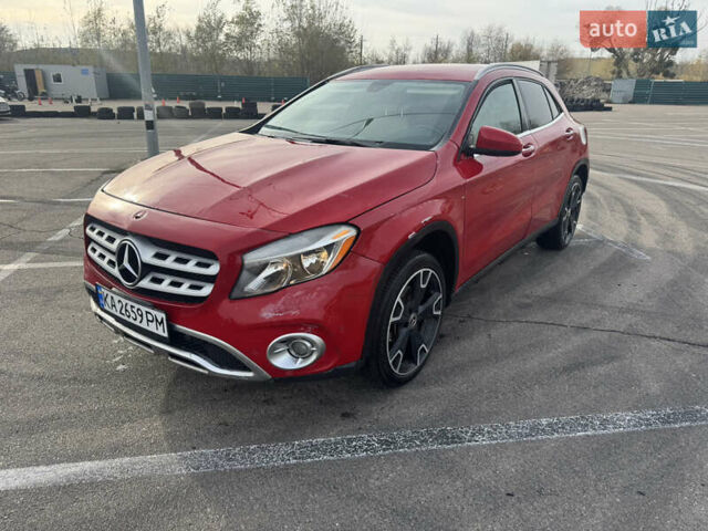 Красный Мерседес ГЛА-Класс, объемом двигателя 1.99 л и пробегом 60 тыс. км за 11300 $, фото 1 на Automoto.ua