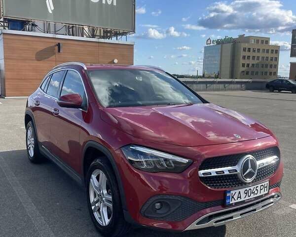 Червоний Мерседес ГЛА-Клас, об'ємом двигуна 1.99 л та пробігом 100 тис. км за 28500 $, фото 1 на Automoto.ua