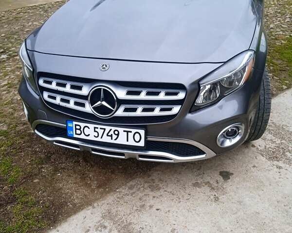 Серый Мерседес ГЛА-Класс, объемом двигателя 1.99 л и пробегом 184 тыс. км за 20950 $, фото 1 на Automoto.ua