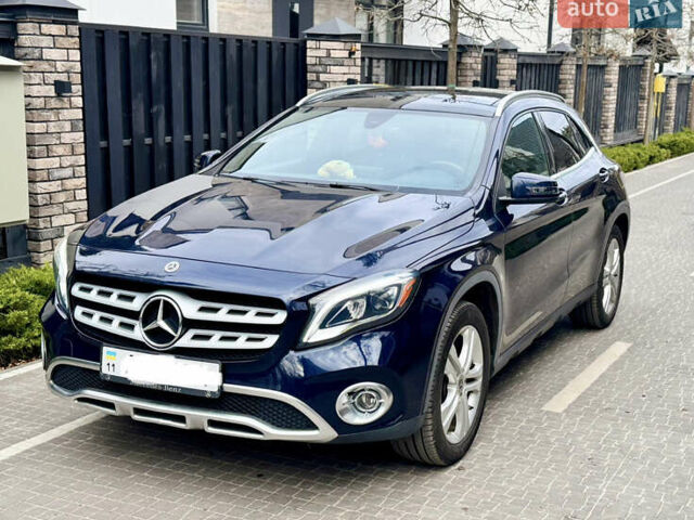 Синий Мерседес ГЛА-Класс, объемом двигателя 2 л и пробегом 56 тыс. км за 20450 $, фото 1 на Automoto.ua