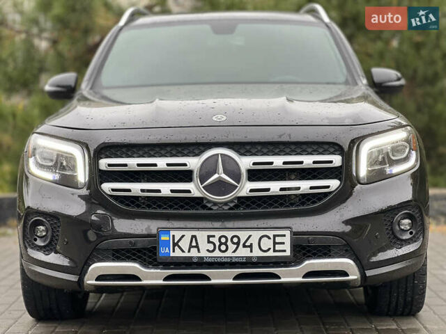 Чорний Мерседес GLB-Class, об'ємом двигуна 1.99 л та пробігом 71 тис. км за 32000 $, фото 1 на Automoto.ua