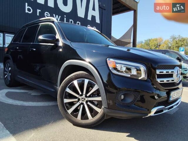 Черный Мерседес GLB-Class, объемом двигателя 1.99 л и пробегом 95 тыс. км за 29500 $, фото 1 на Automoto.ua