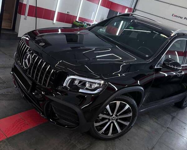 Чорний Мерседес GLB-Class, об'ємом двигуна 1.99 л та пробігом 65 тис. км за 33000 $, фото 1 на Automoto.ua