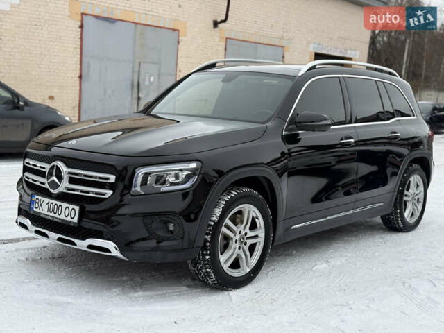 Черный Мерседес GLB-Class, объемом двигателя 2 л и пробегом 41 тыс. км за 26500 $, фото 1 на Automoto.ua