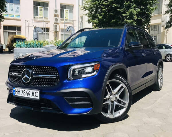Синій Мерседес GLB-Class, об'ємом двигуна 1.99 л та пробігом 70 тис. км за 35500 $, фото 1 на Automoto.ua