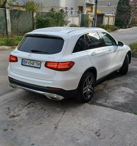 Белый Мерседес ГЛЦ-Класс, объемом двигателя 2.14 л и пробегом 160 тыс. км за 25000 $, фото 1 на Automoto.ua