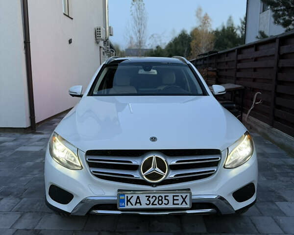 Белый Мерседес ГЛЦ-Класс, объемом двигателя 1.99 л и пробегом 119 тыс. км за 32000 $, фото 1 на Automoto.ua