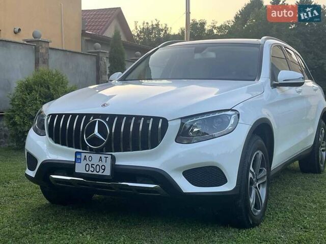 Мерседес ГЛЦ-Класс 2019 в Ужгороде на Automoto.ua Белый Мерседес ГЛЦ-Класс, объемом двигателя 1.99 л и пробегом 98 тыс. км за 32000 $, фото 1 на Automoto.ua