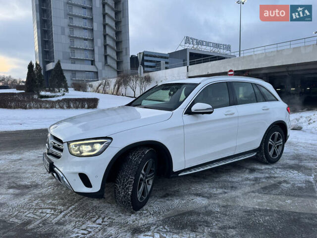 Білий Мерседес ГЛЦ-Клас, об'ємом двигуна 1.95 л та пробігом 89 тис. км за 41000 $, фото 1 на Automoto.ua
