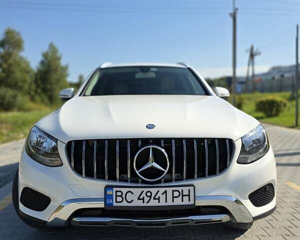 Білий Мерседес ГЛЦ-Клас, об'ємом двигуна 1.99 л та пробігом 80 тис. км за 25000 $, фото 1 на Automoto.ua