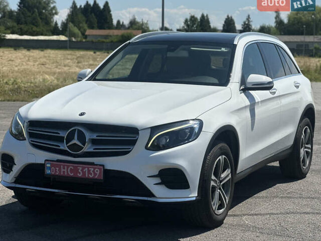 Белый Мерседес ГЛЦ-Класс, объемом двигателя 1.99 л и пробегом 95 тыс. км за 31500 $, фото 1 на Automoto.ua