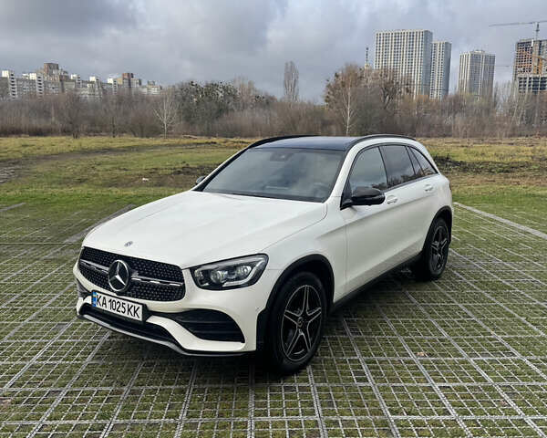 Білий Мерседес ГЛЦ-Клас, об'ємом двигуна 1.99 л та пробігом 71 тис. км за 47900 $, фото 1 на Automoto.ua