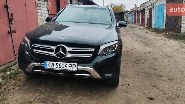 Чорний Мерседес ГЛЦ-Клас, об'ємом двигуна 2 л та пробігом 54 тис. км за 27900 $, фото 1 на Automoto.ua