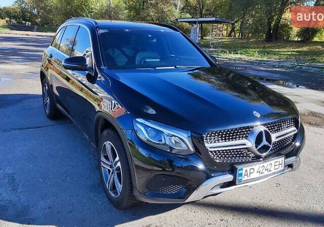 Черный Мерседес ГЛЦ-Класс, объемом двигателя 1.99 л и пробегом 127 тыс. км за 32500 $, фото 1 на Automoto.ua