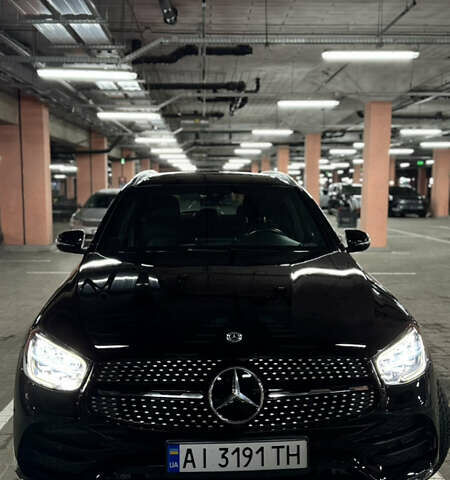 Черный Мерседес ГЛЦ-Класс, объемом двигателя 1.99 л и пробегом 126 тыс. км за 35900 $, фото 1 на Automoto.ua