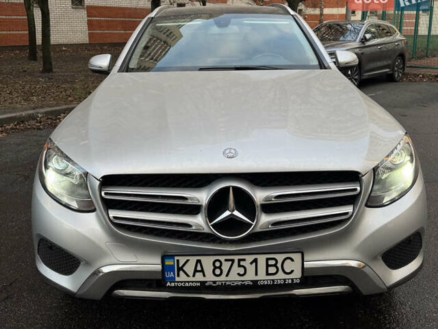 Серый Мерседес ГЛЦ-Класс, объемом двигателя 2 л и пробегом 218 тыс. км за 24700 $, фото 1 на Automoto.ua