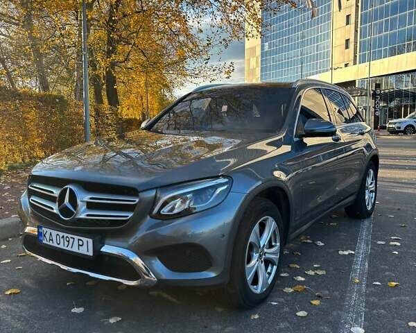 Серый Мерседес ГЛЦ-Класс, объемом двигателя 2.14 л и пробегом 87 тыс. км за 29990 $, фото 1 на Automoto.ua