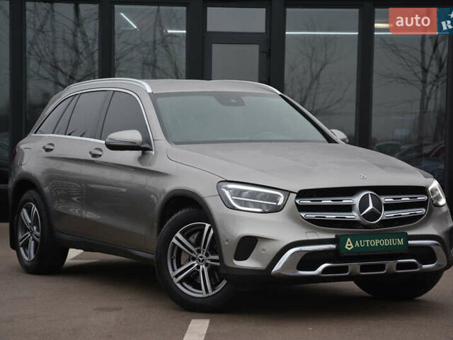 Сірий Мерседес ГЛЦ-Клас, об'ємом двигуна 1.95 л та пробігом 156 тис. км за 36500 $, фото 1 на Automoto.ua