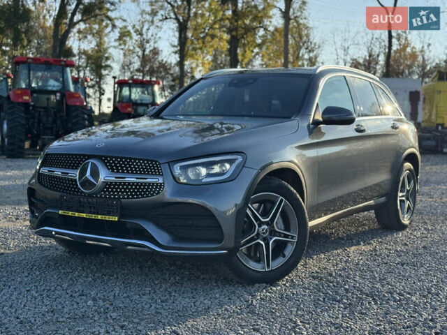 Серый Мерседес ГЛЦ-Класс, объемом двигателя 2 л и пробегом 99 тыс. км за 45300 $, фото 1 на Automoto.ua