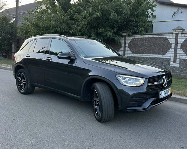 Серый Мерседес ГЛЦ-Класс, объемом двигателя 1.99 л и пробегом 154 тыс. км за 49800 $, фото 1 на Automoto.ua