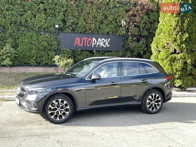 Серый Мерседес ГЛЦ-Класс, объемом двигателя 1.99 л и пробегом 10 тыс. км за 79999 $, фото 1 на Automoto.ua