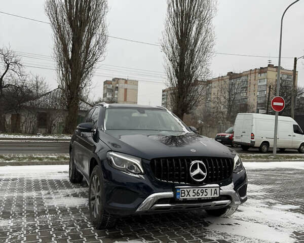 Синій Мерседес ГЛЦ-Клас, об'ємом двигуна 1.99 л та пробігом 83 тис. км за 23750 $, фото 1 на Automoto.ua