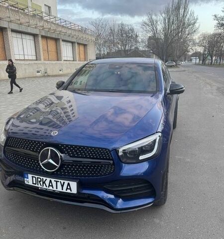 Синий Мерседес ГЛЦ-Класс, объемом двигателя 2 л и пробегом 112 тыс. км за 54999 $, фото 1 на Automoto.ua