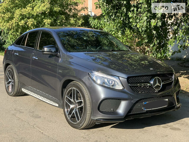 Сірий Мерседес GLE 450 AMG, об'ємом двигуна 3 л та пробігом 100 тис. км за 55999 $, фото 1 на Automoto.ua