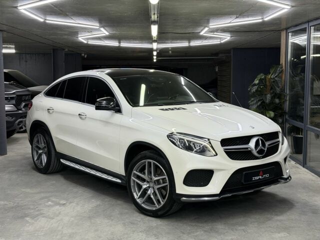 Белый Мерседес ГЛЕ-Класс, объемом двигателя 3 л и пробегом 114 тыс. км за 36500 $, фото 1 на Automoto.ua