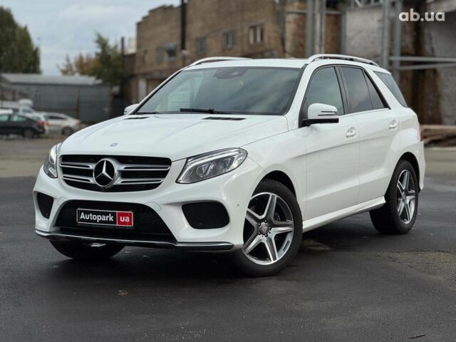 Белый Мерседес ГЛЕ-Класс, объемом двигателя 2.1 л и пробегом 101 тыс. км за 31990 $, фото 1 на Automoto.ua