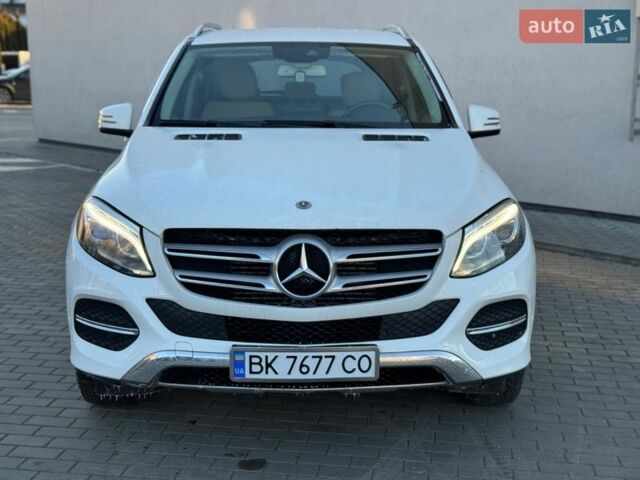Белый Мерседес ГЛЕ-Класс, объемом двигателя 2.14 л и пробегом 198 тыс. км за 28500 $, фото 1 на Automoto.ua